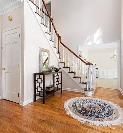2nd image of 235 Elmhurst Cir