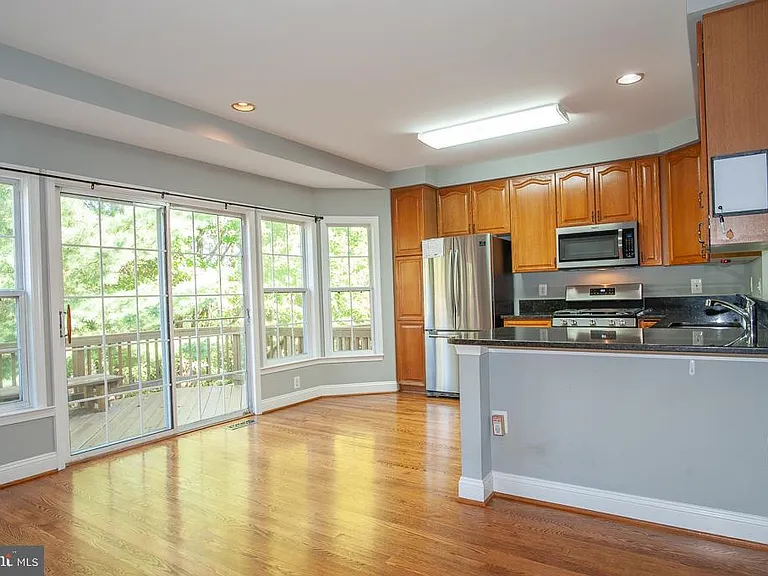 6276 Taliaferro Way — Photo 8