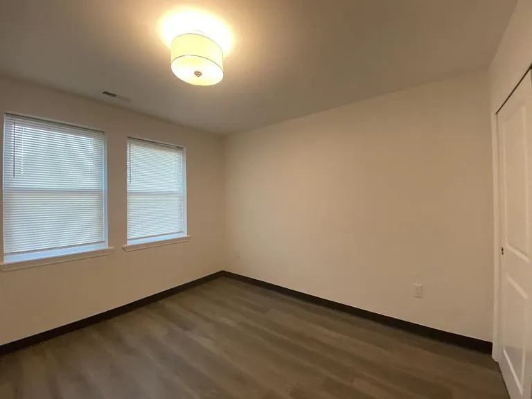 5622 Midwood Ave #1 — Photo 7