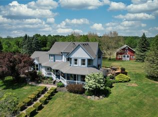 93 Sibley Rd, Honeoye Falls, NY 14472