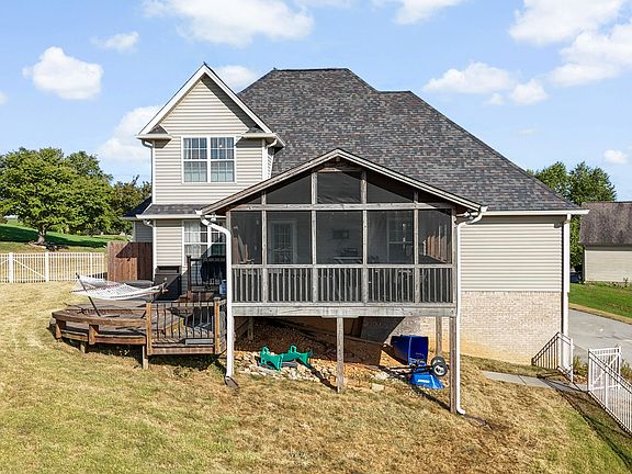 5th image of 4234 Bayberry Dr
