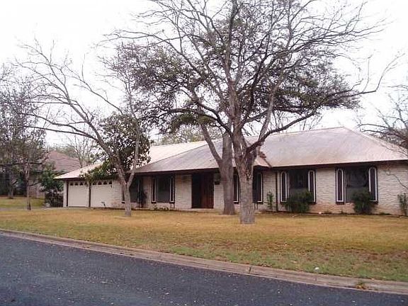 5th image of 2300 Toulouse Dr