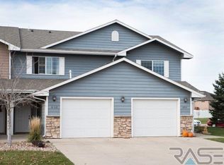 6503 S Santa Rosa Pl, Sioux Falls, SD 57108
