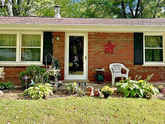 2nd image of 6013 Meadow Ave