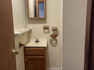 6 Lincoln Pl #1, Essex Junction, VT 05452