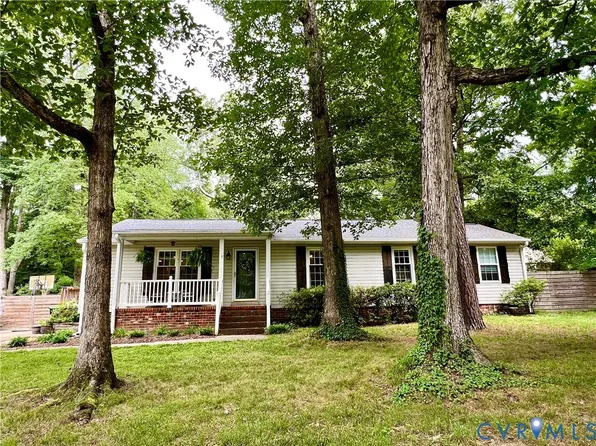 8422 Dwayne Ln, North Chesterfield, VA 23235