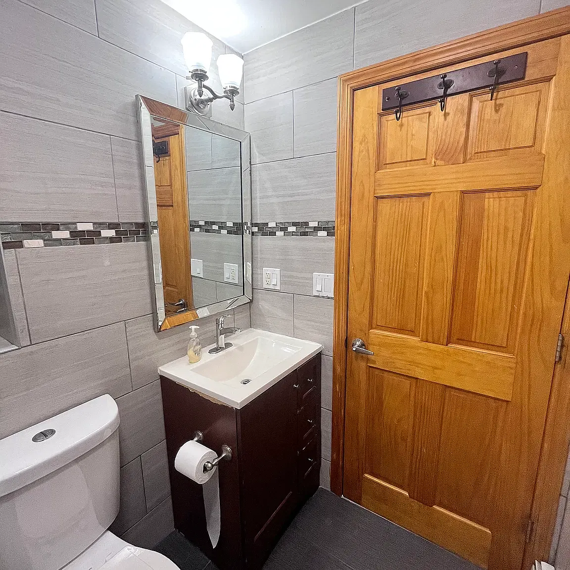 1228 De Kalb Avenue — Photo 3