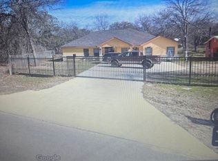 3731 New Mathis Rd, Elmendorf, TX 78112