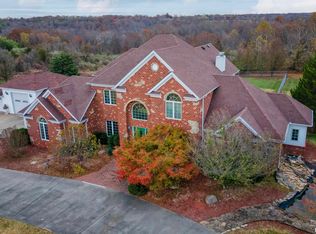 1342 Stone Creek Dr, Makanda, IL 62958
