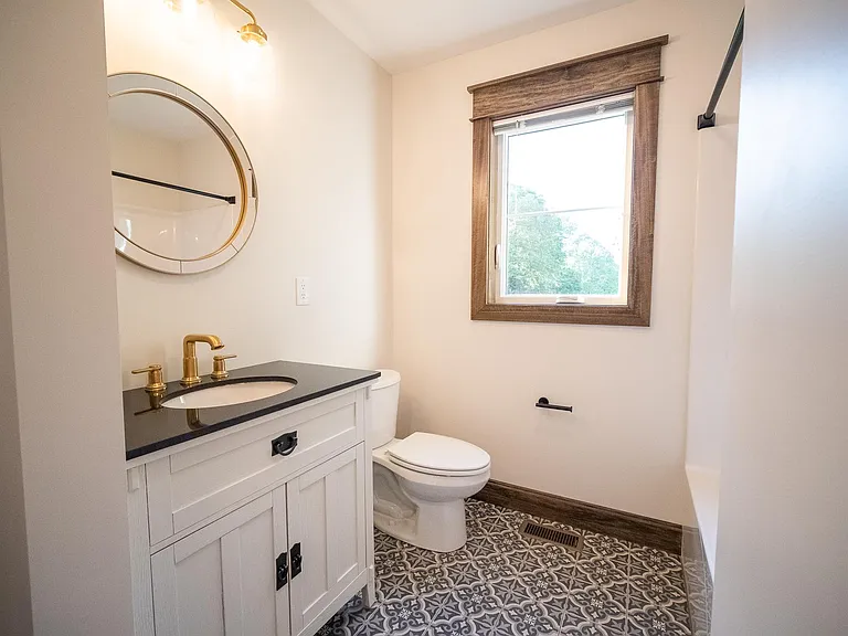 927 E Miller Dr — Photo 15