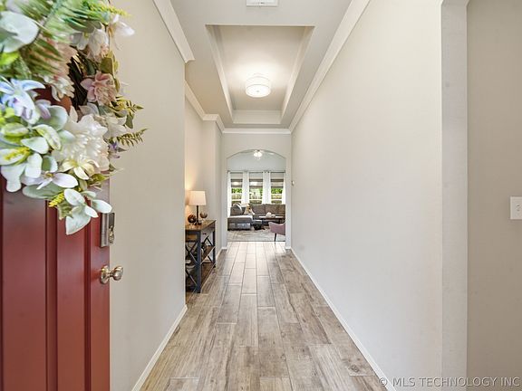 4th image of 23305 E 101st Pl S