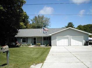 3987 Snow Rd, Bridgman, MI 49106