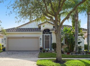 422 NW Springview Loop, Port Saint Lucie, FL 34986