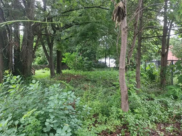 (undisclosed Address), New Haven, CT 06511