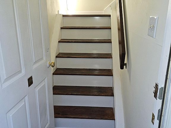 3rd image of 1710 Tracey St #B