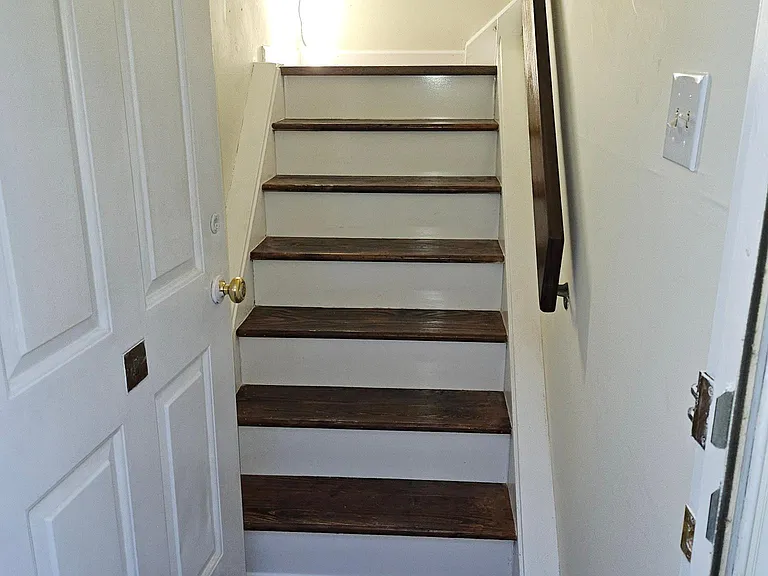 1710 Tracey St #B — Photo 3