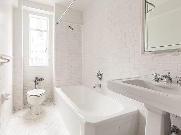 4th image of 240 Central Park S APT 5I