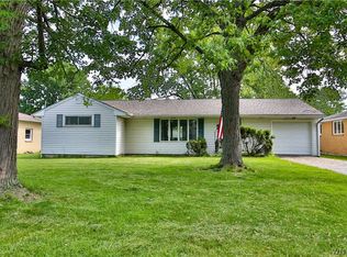 158 Thistle Lea, Williamsville, NY 14221