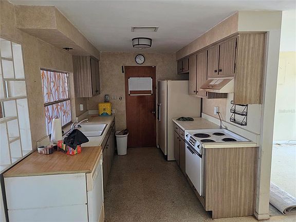 2nd image of 3707 SHARONDALE DRIVE