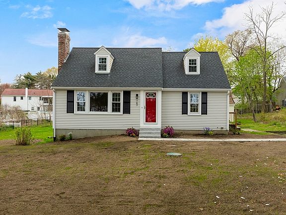3rd image of 163 Lakeside Dr