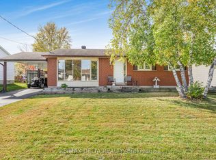 722 Nicole St, Clarence Rockland, ON K4K1G4