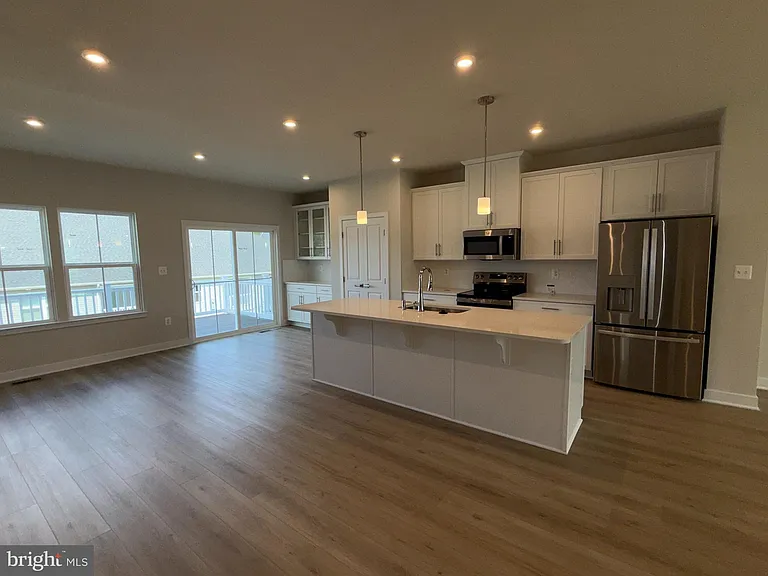 9193 Edenderry Dr — Photo 6
