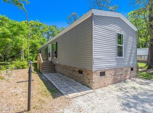 3440 Dolphin Dr, Bolivia, NC 28422