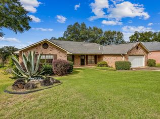 1960 Woodbridge Dr, Pensacola, FL 32514