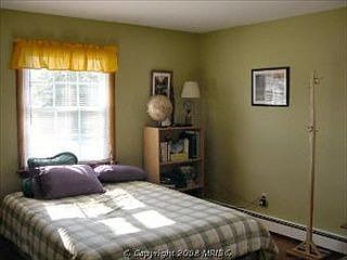 5th image of 213 Oak St
