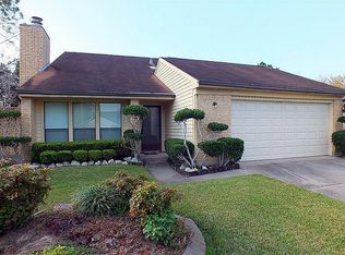 1801 Northern Dr, League City, TX 77573