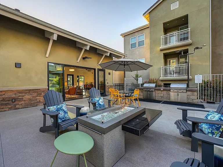 Vela Apartments — Photo 49