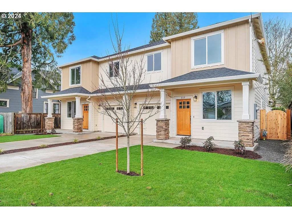 885 N Sumner St photo 1