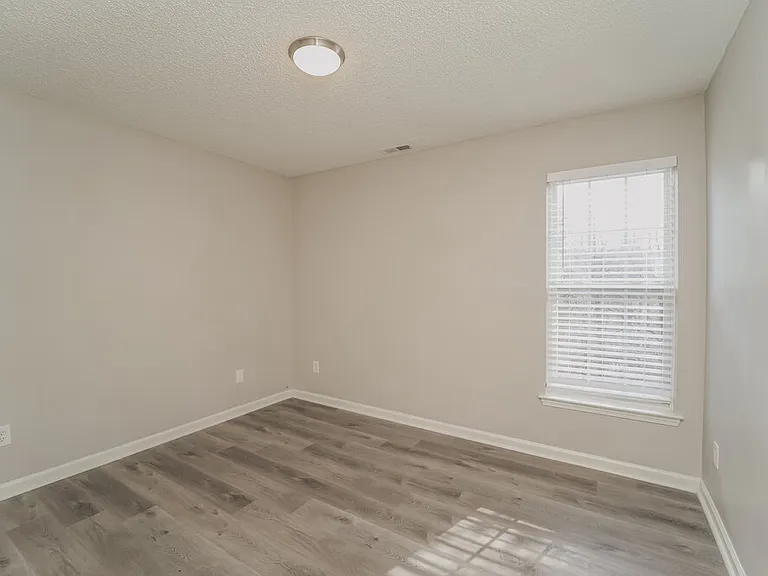 297 Patrick Ave SW — Photo 15