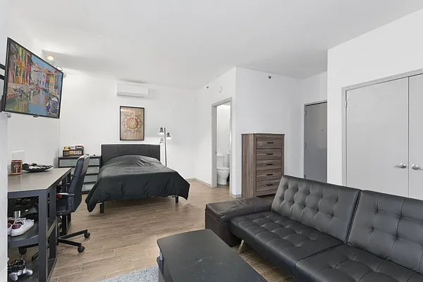 Rented by Carnegie Management Inc | media 3