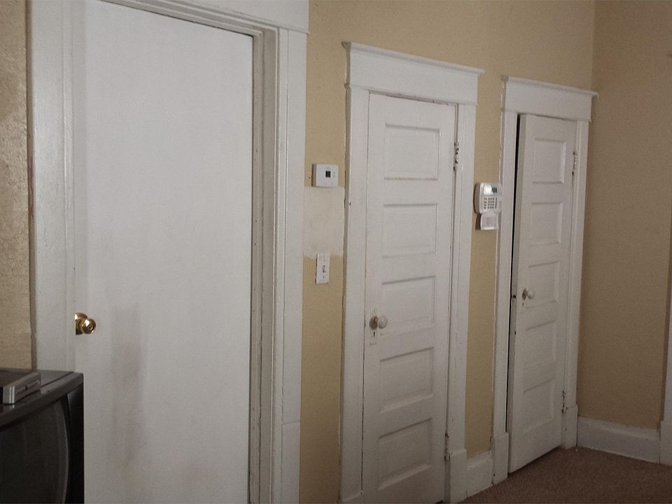 2nd image of 4133 Euclid Ave