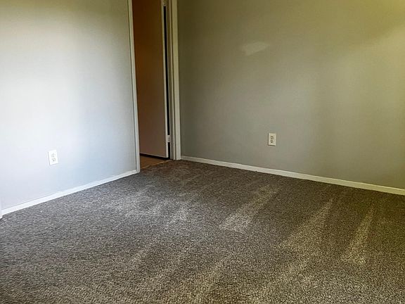 5th image of 3855 Sugar Creek Cir