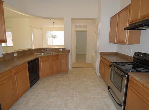2nd image of 2108 W Valencia Dr