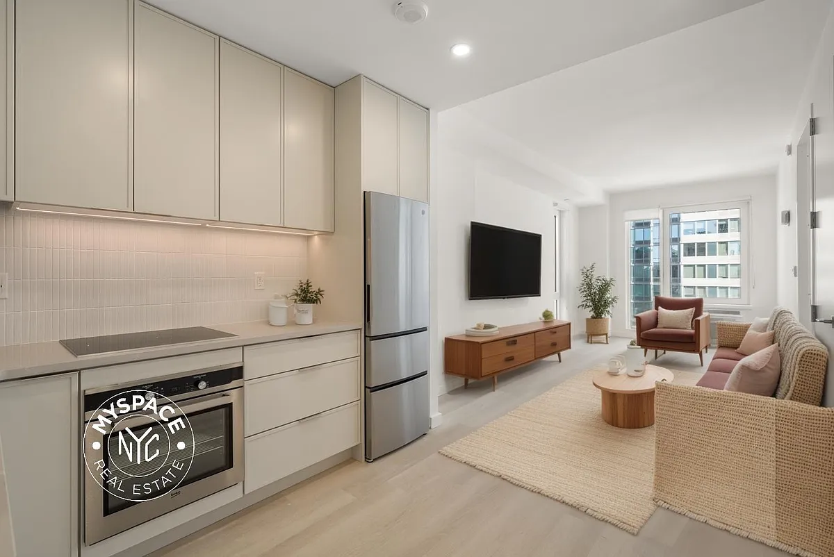 Building Photo - 150 Lawrence St #324