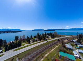 523 Pine Ln, Hope, ID 83836