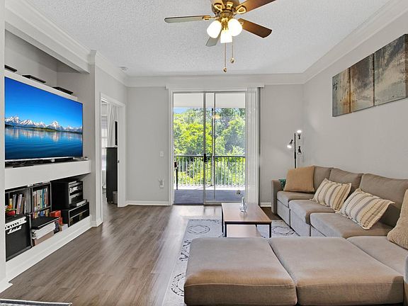 4th image of 13103 Mulberry Park Dr Unit 1-8211