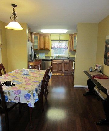 5th image of 1042 Elmarna Ave