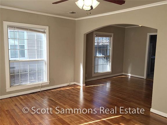 4th image of 3808 Collinwood Ave