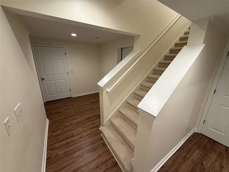 5730 Devonshire Way — Photo 24