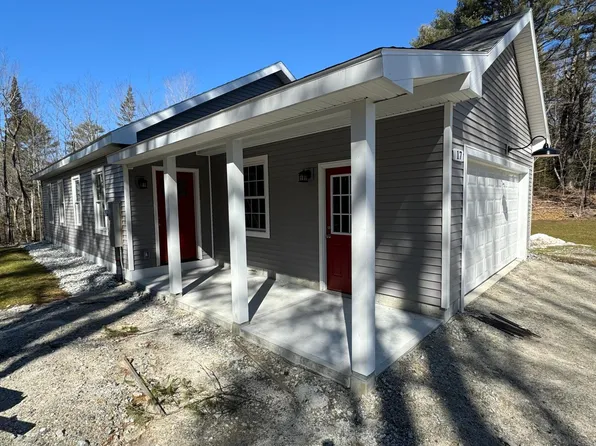 56 Collinsbrook Rd #17, Brunswick, ME 04011