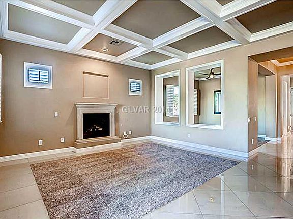 5th image of 912 Estrella Vista St