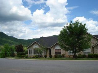 135 Outlook Cir, Swannanoa, NC 28778