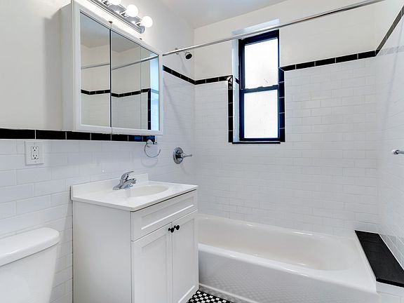 5th image of 1221 30th Ave APT C3