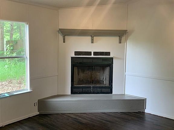 3rd image of 11000 Oakdale Dr