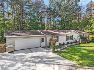 2838 Crescent St, Fennville, MI 49408