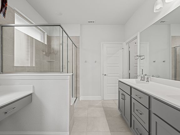 4th image of 3222 Mattie Grey Ln